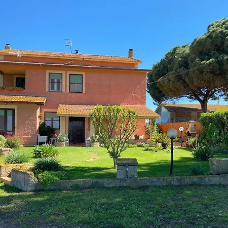 לינה וארוחת בוקר Casa Diana
