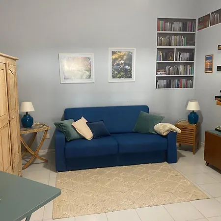 לינה וארוחת בוקר Casa Diana טרקיניה