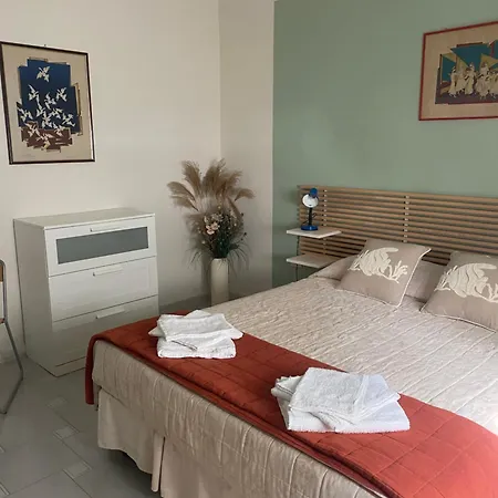 לינה וארוחת בוקר Casa Diana טרקיניה