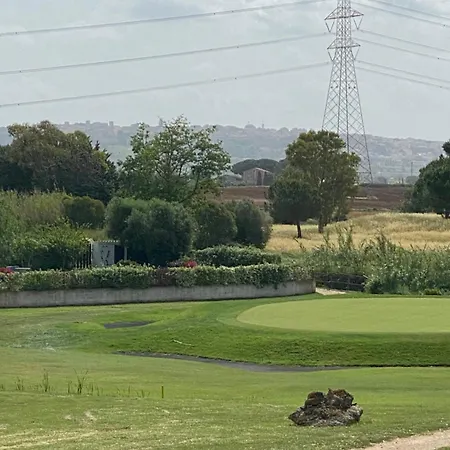 לינה וארוחת בוקר Casa Diana 4*